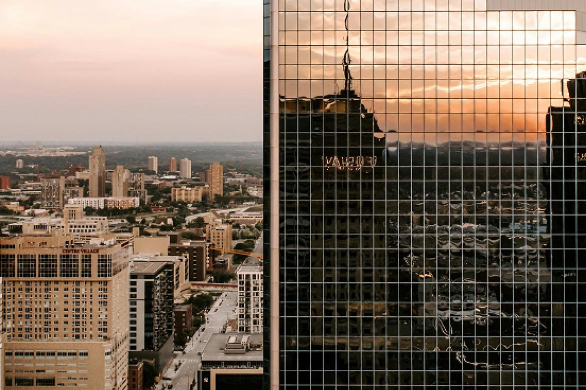 W Minneapolis - The Foshay Buitenkant foto